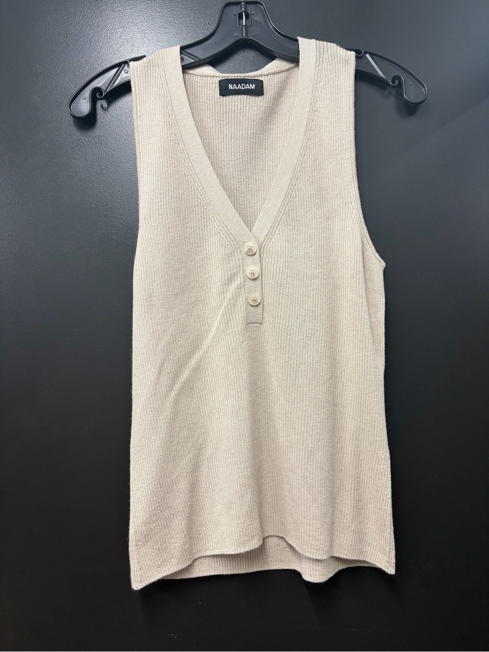 NAADAM Cream Ribbed V-Neck Button Tank